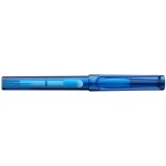 LAMY balloon Tintenroller in der Farbe blau, Seitenansicht mit geschlossener Kappe.