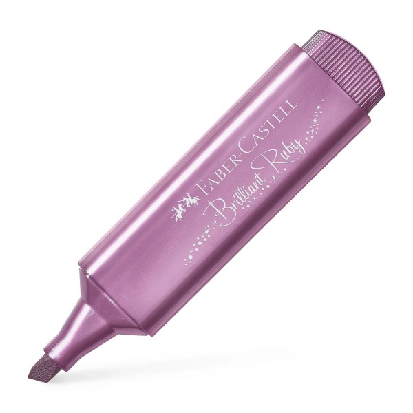 FABER-CASTELL Textmarker Metallic in der Farbe Brilliant Ruby, Schrägansicht ohne Kappe.